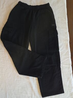 TNA Aritzia Sweatfleece wide leg cargo sweat pants S